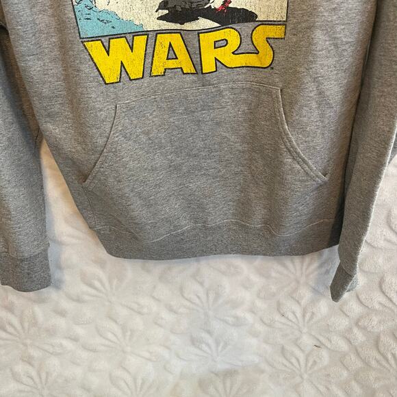 Star Wars gray hoodie size med graphic sweater preowned excelllent no drawstring - Picture 3 of 6